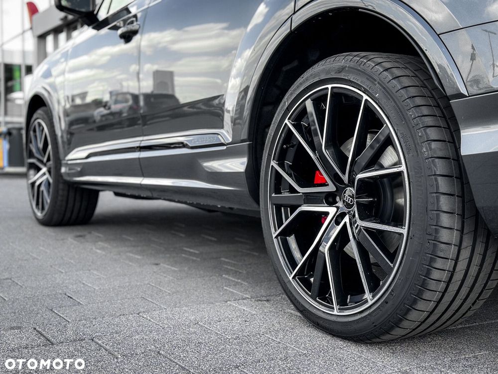 Audi Q7 - 8