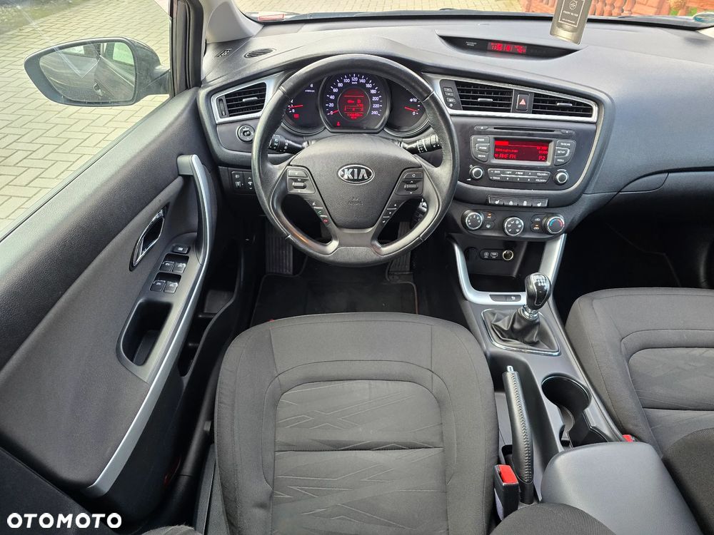 Kia Ceed - 7