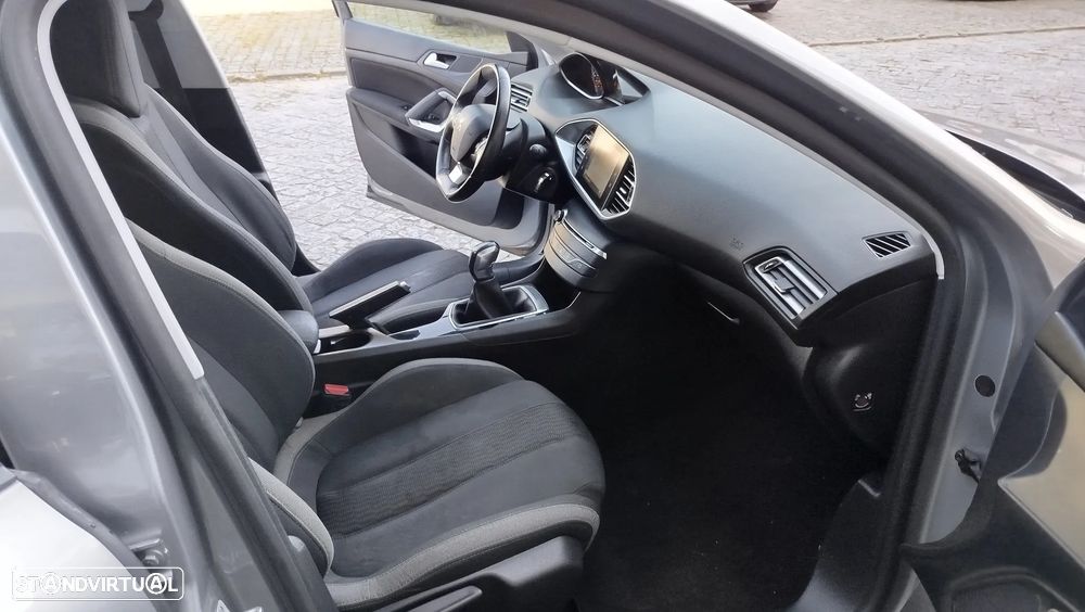 Peugeot 308 SW PureTech 110 Stop & Start Style - 5