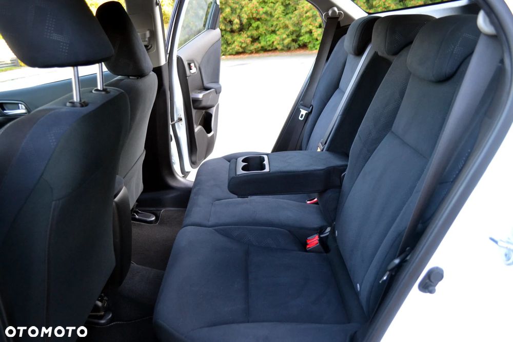 Honda Civic 1.8 i-VTEC Comfort - 24
