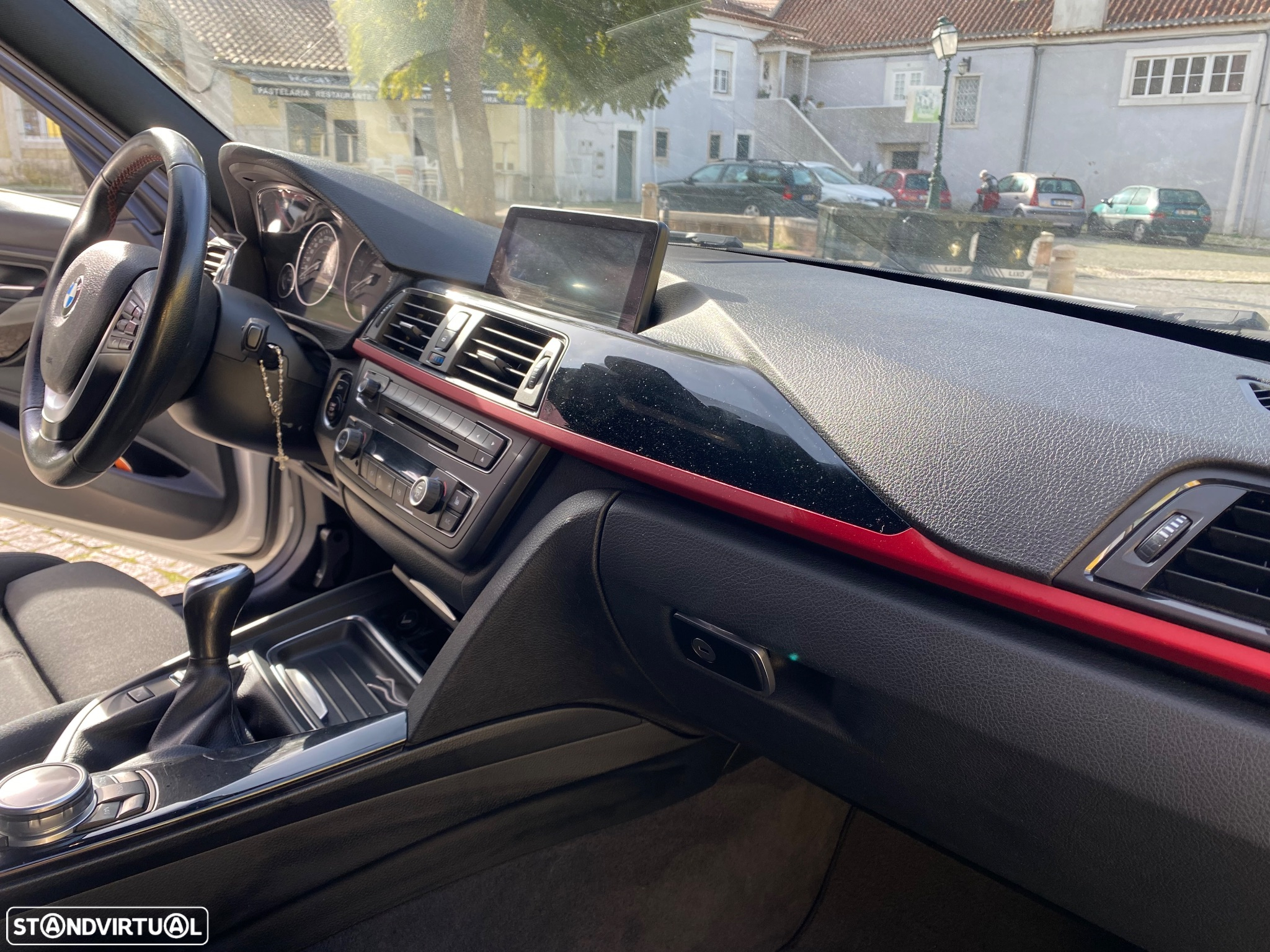 BMW 318 d Touring Pack M - 21
