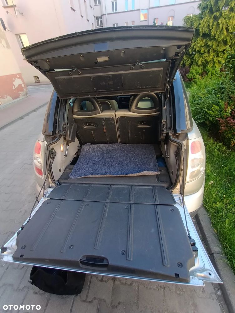 Citroën C3 Pluriel 1.4i - 8