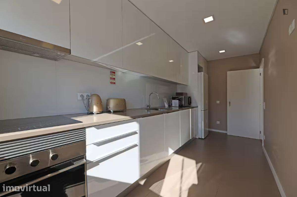 Apartamento com 2 quartos - localizado em Ramalde Porto - Grande imagem: 5/21