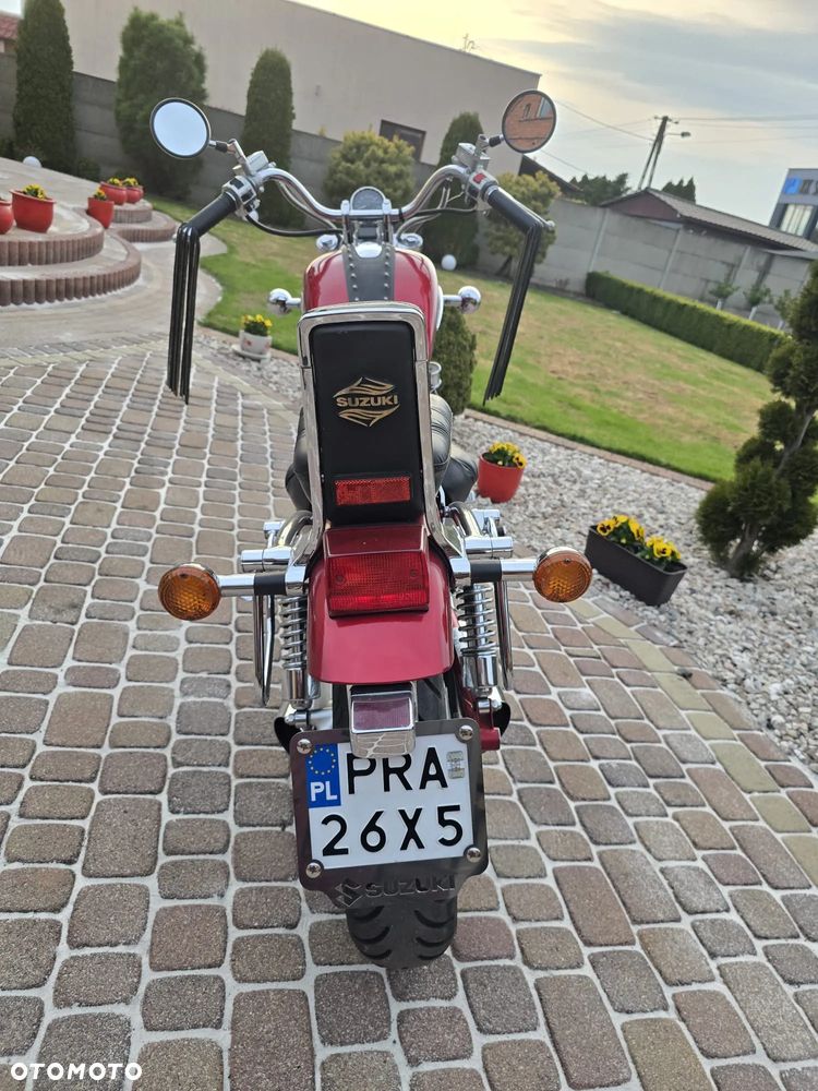Suzuki Intruder - 9