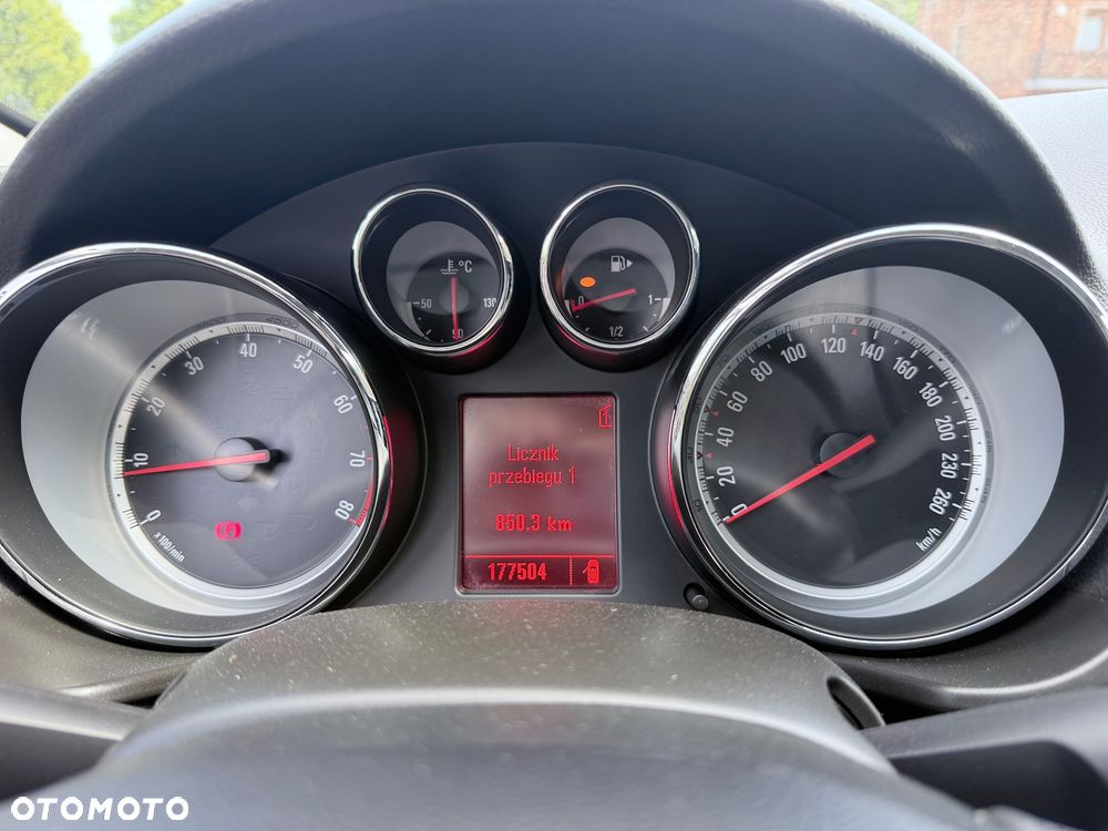 Opel Insignia 1.8 - 19