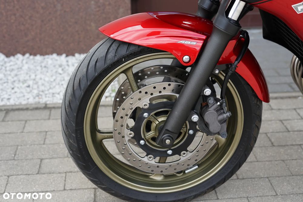 Yamaha XJ - 32