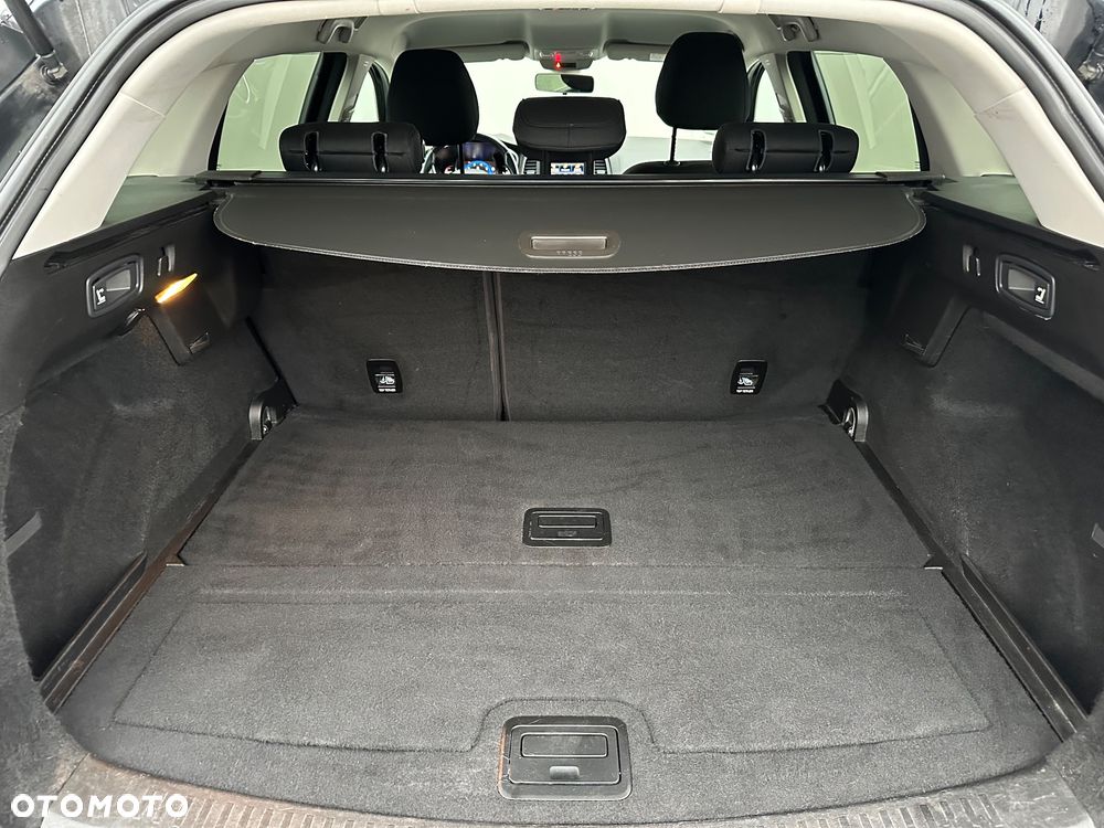 Renault Megane ENERGY TCe 130 INTENS - 32