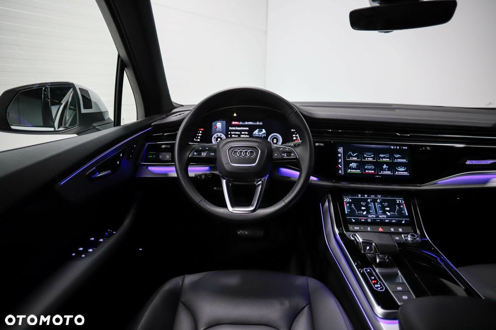 Audi Q7 - 7