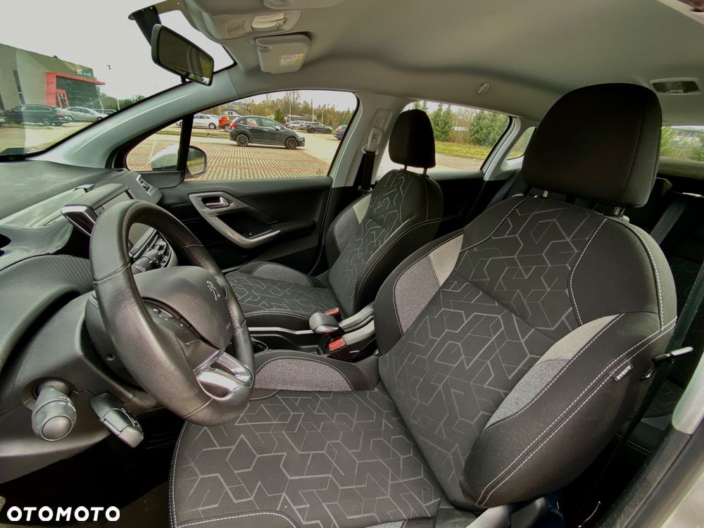 Peugeot 2008 1.2 Pure Tech Active - 13