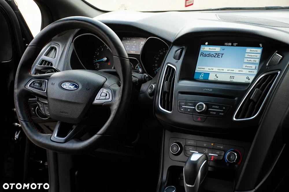 Ford Focus 1.5 EcoBoost Titanium - 9