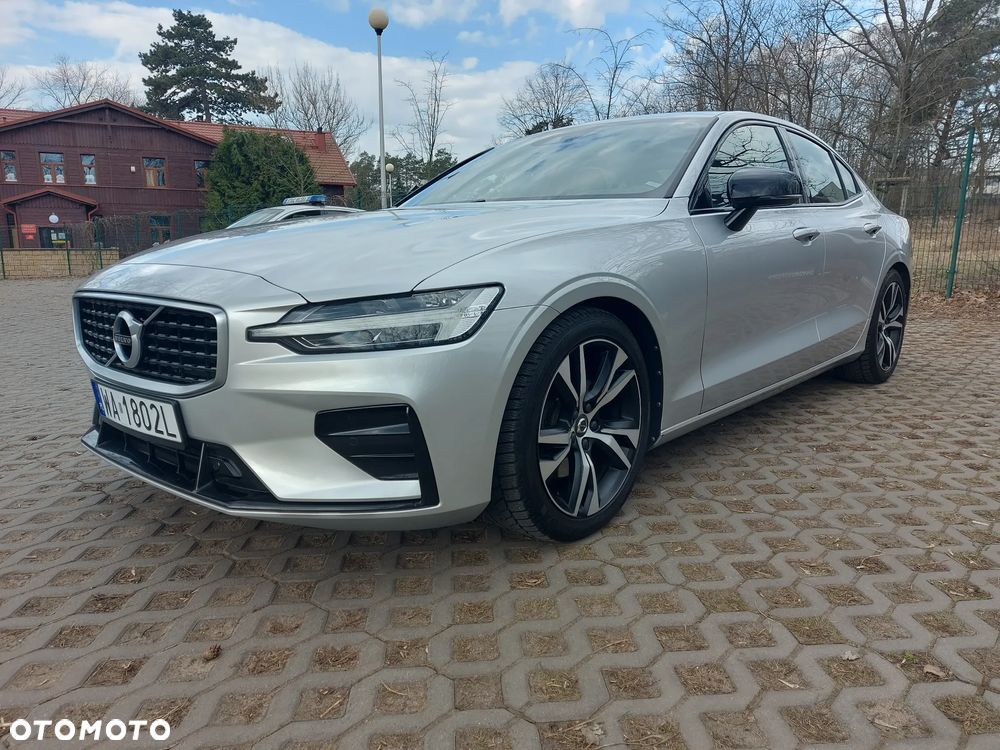 Volvo S60 T4 R-Design - 4