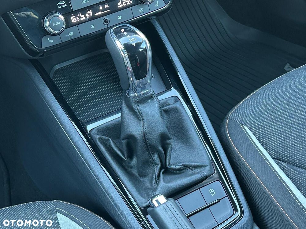 Skoda Scala 1.5 TSI Selection DSG - 25