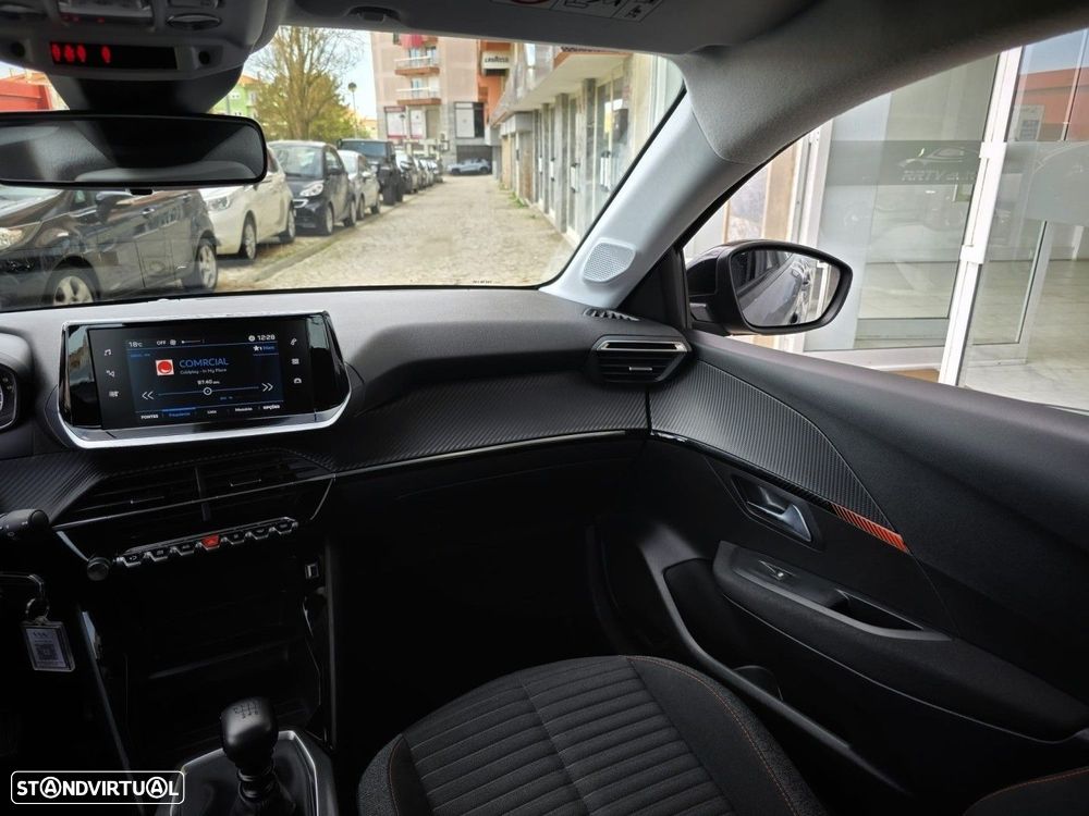 Peugeot 208 1.2 PureTech Active - 18