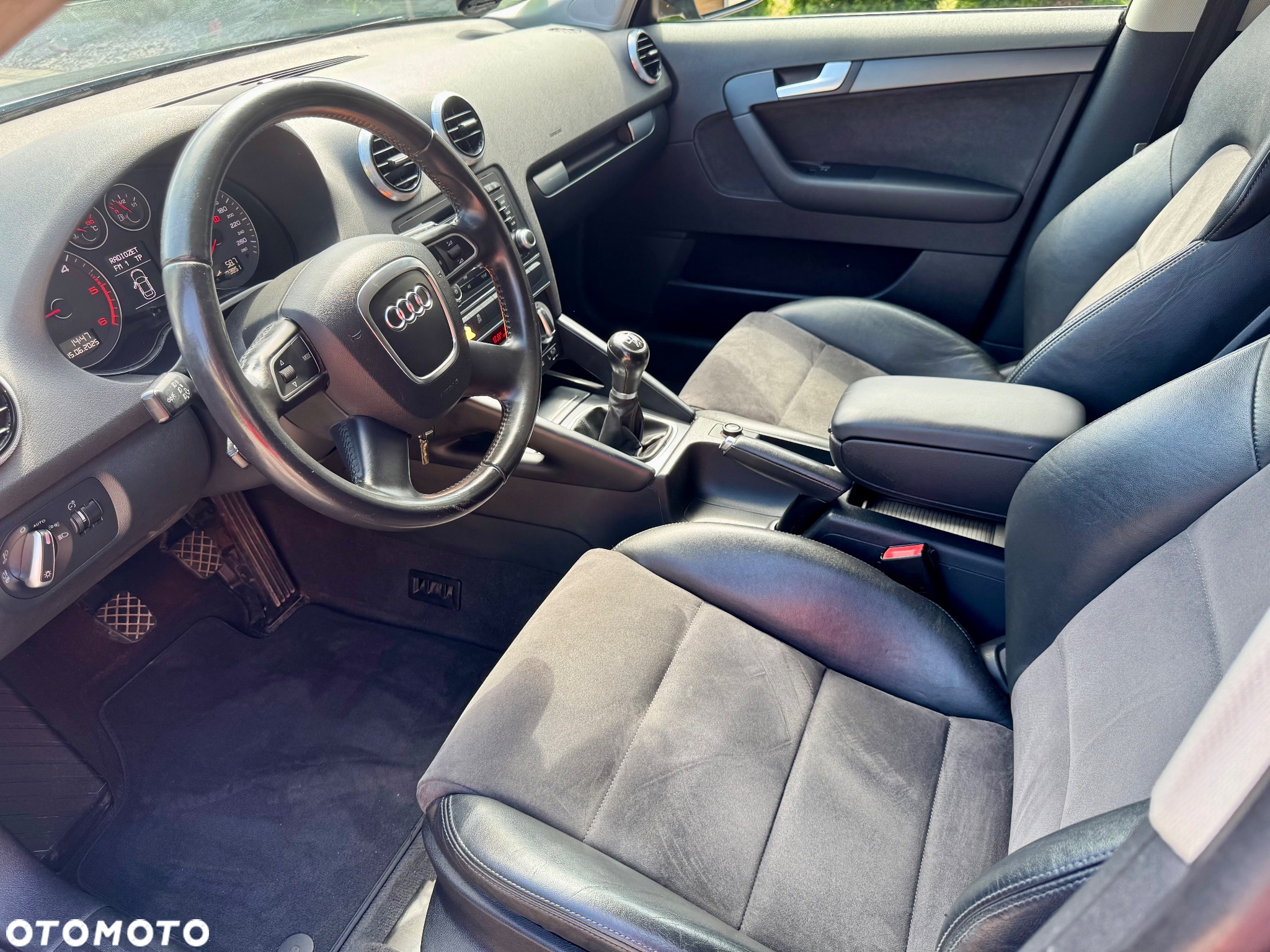 Audi A3 2.0 TDI Sportback DPF Attraction - 12