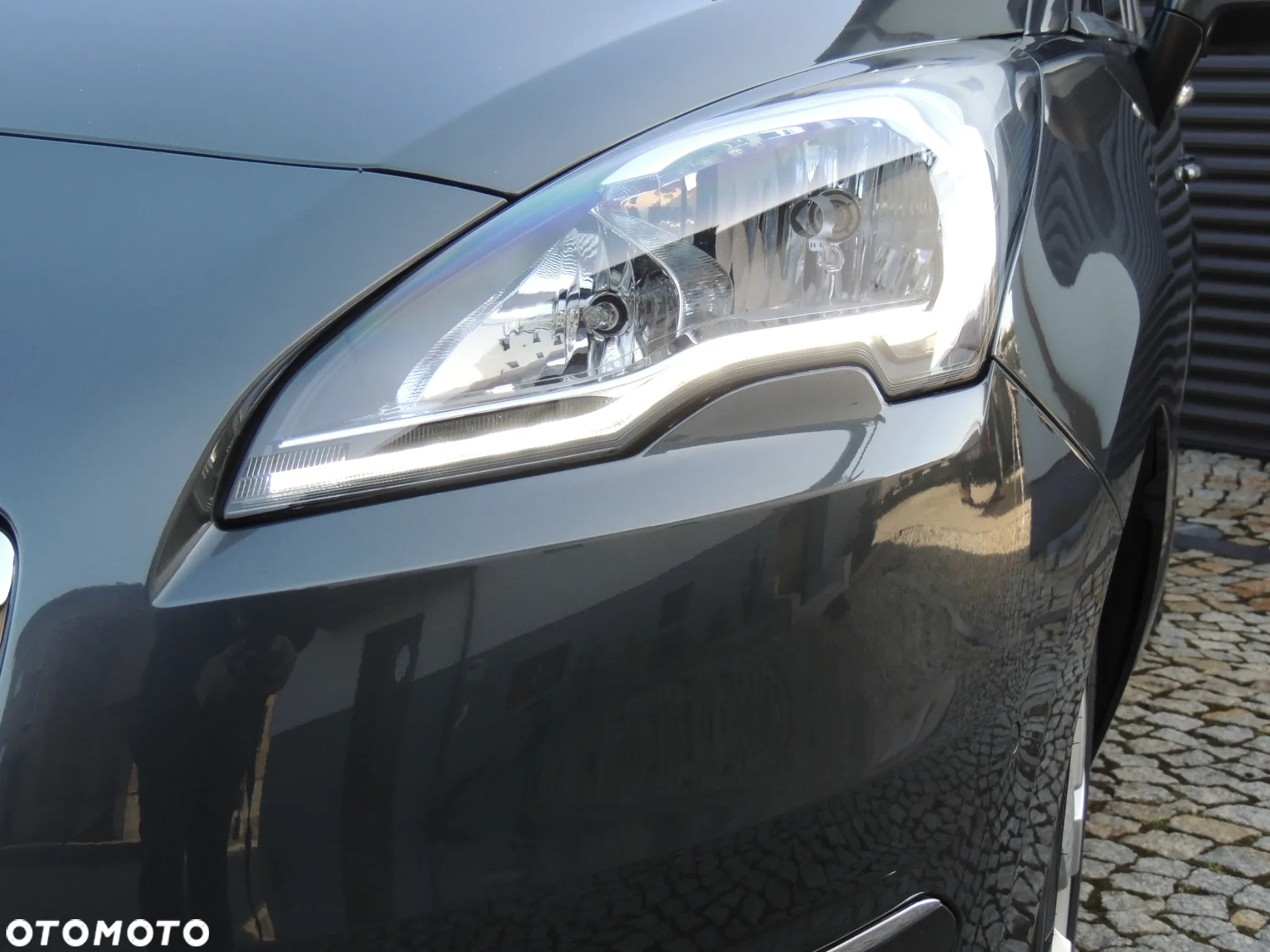 Peugeot 5008 - 31