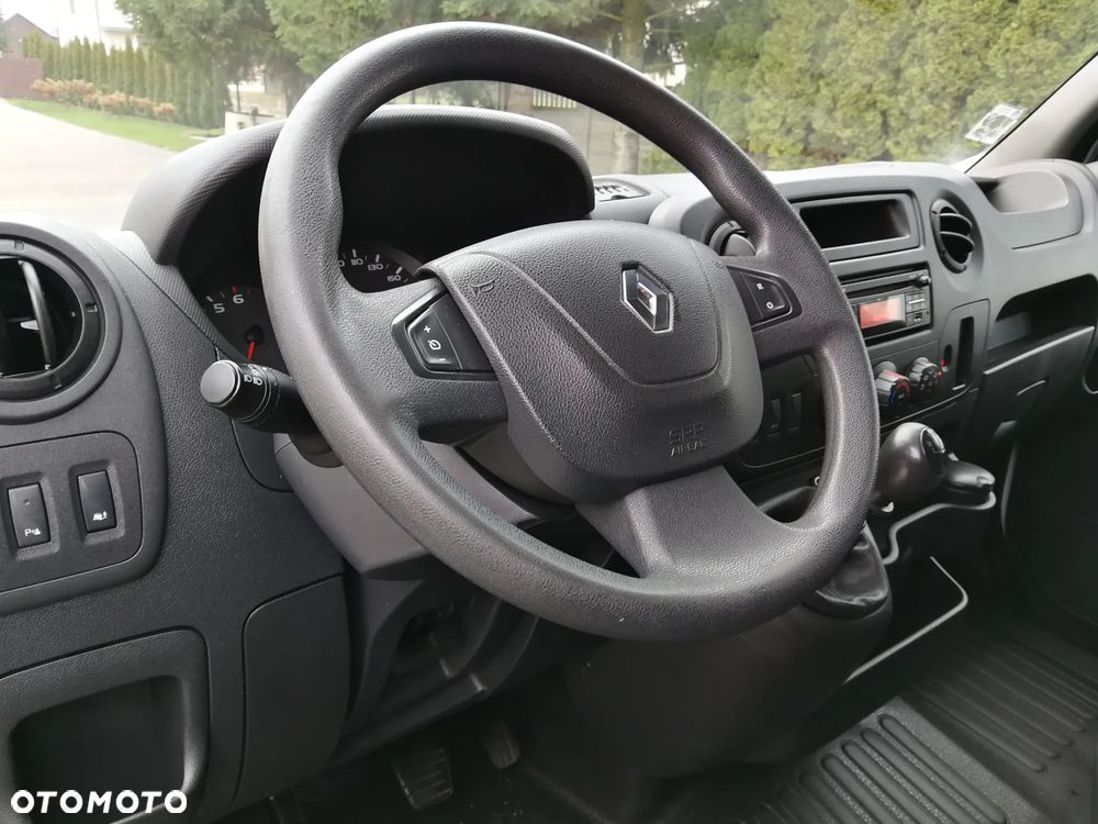 Renault Master - 18