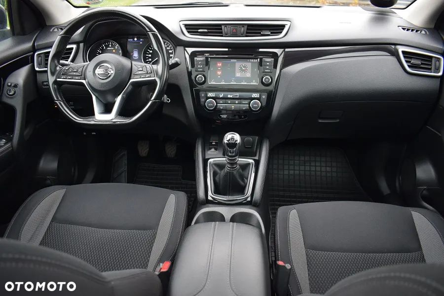 Nissan Qashqai 1.3 DIG-T TEKNA - 5