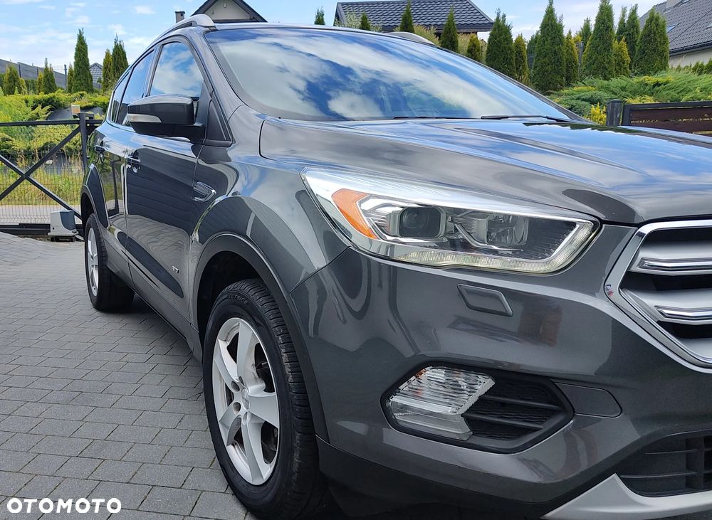 Ford Kuga 2.0 TDCi 4x4 Titanium - 9