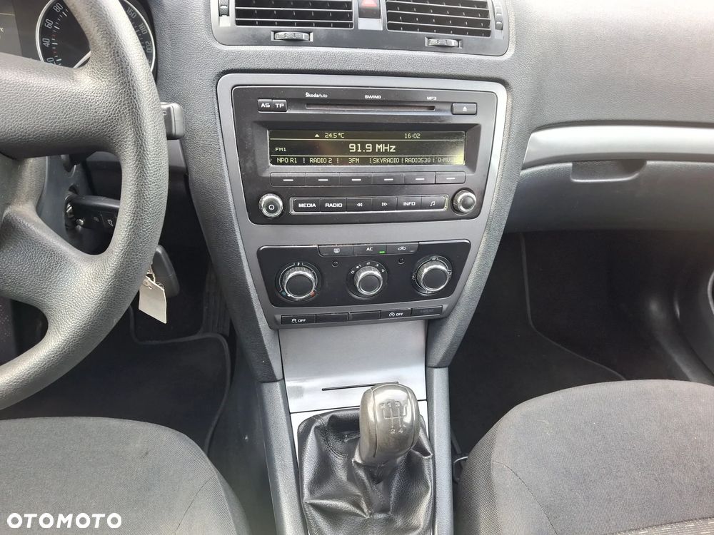 Skoda Octavia 1.6 TDI DPF Ambiente - 31