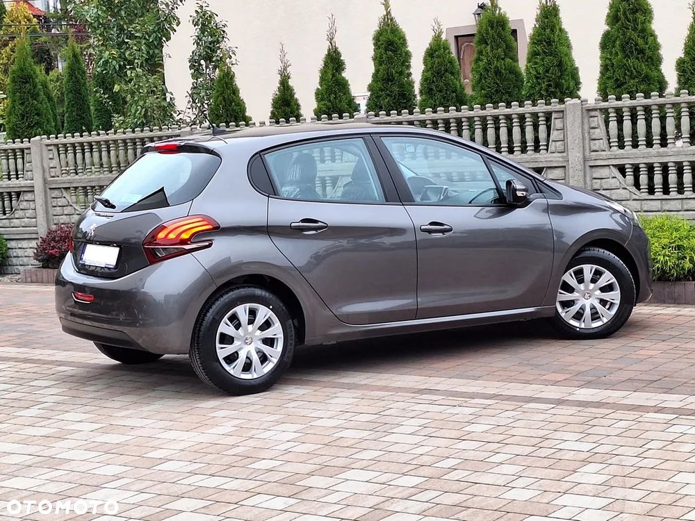 Peugeot 208 1.2 PureTech Allure - 25