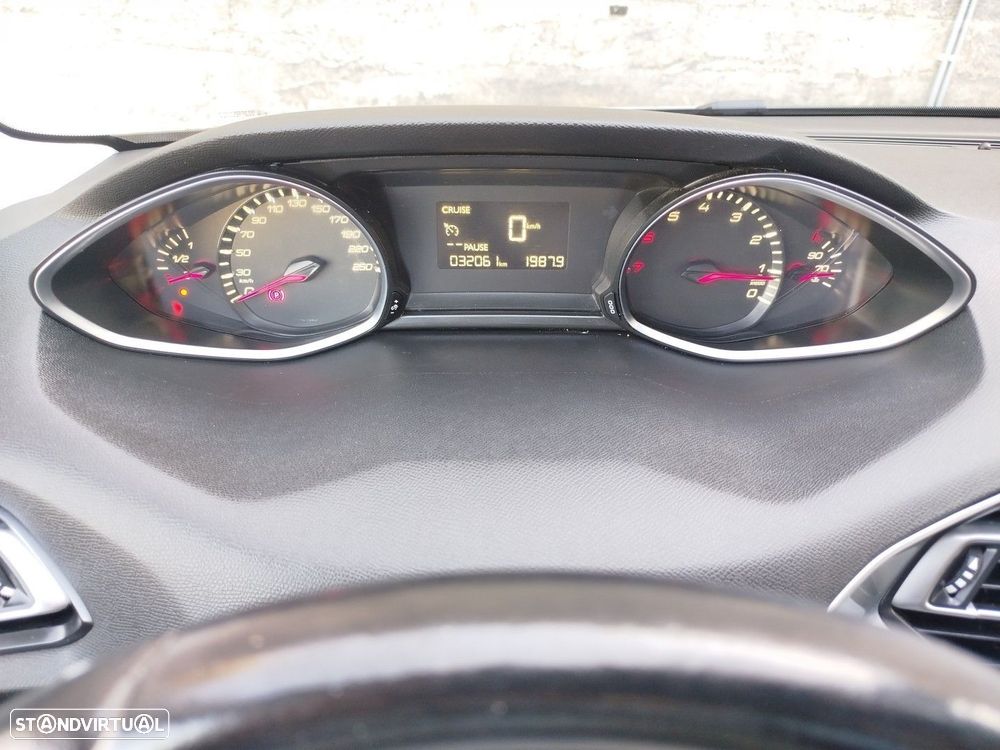 Peugeot 308 1.2 PureTech Style - 4