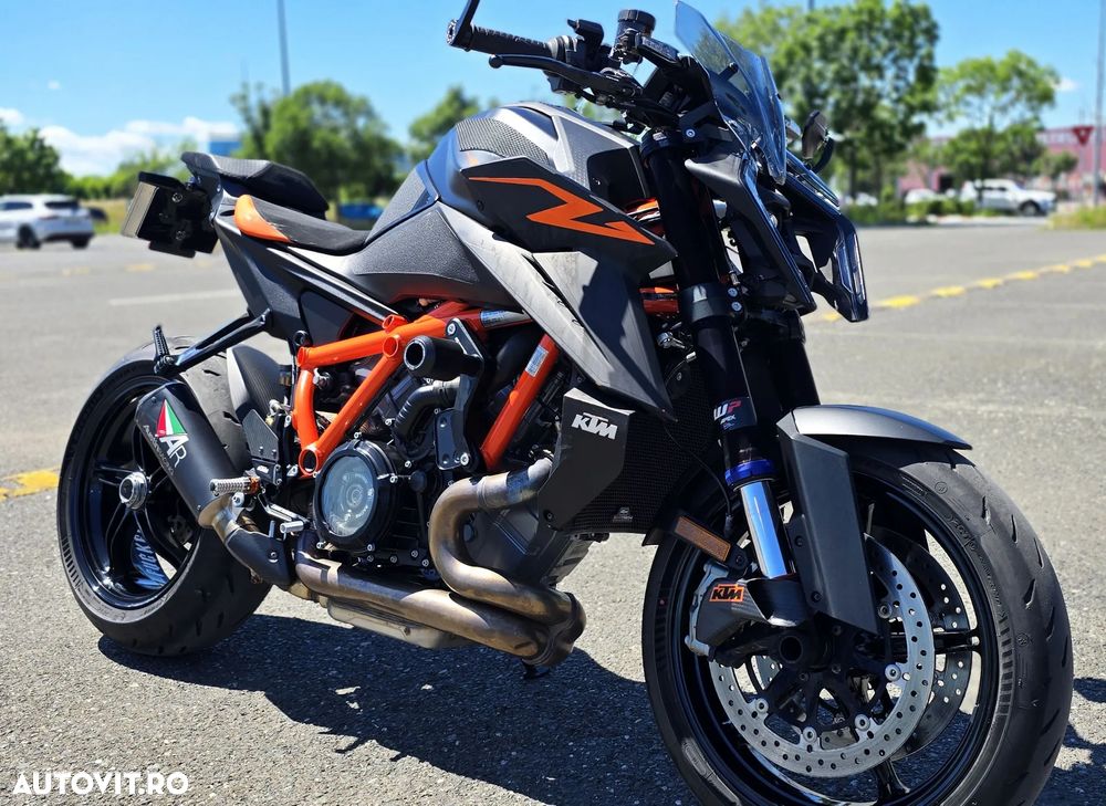 KTM 1390 Super Duke - 2