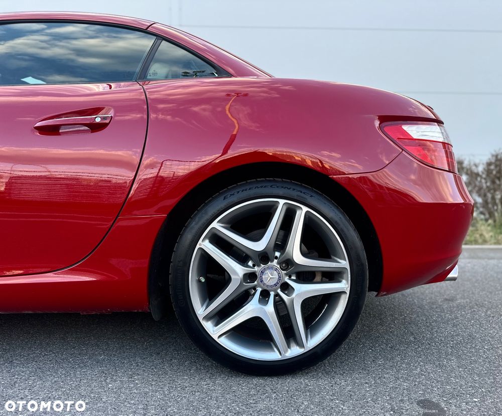 Mercedes-Benz SLK 250 (BlueEFFICIENCY) 7G-TRONIC - 6