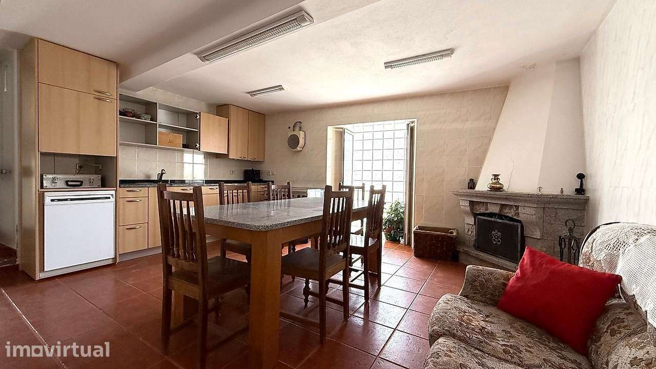 MORADIA T3 COM TERRAÇO E LINDA VISTA NO COLMEAL GÓIS - Grande imagem: 5/22