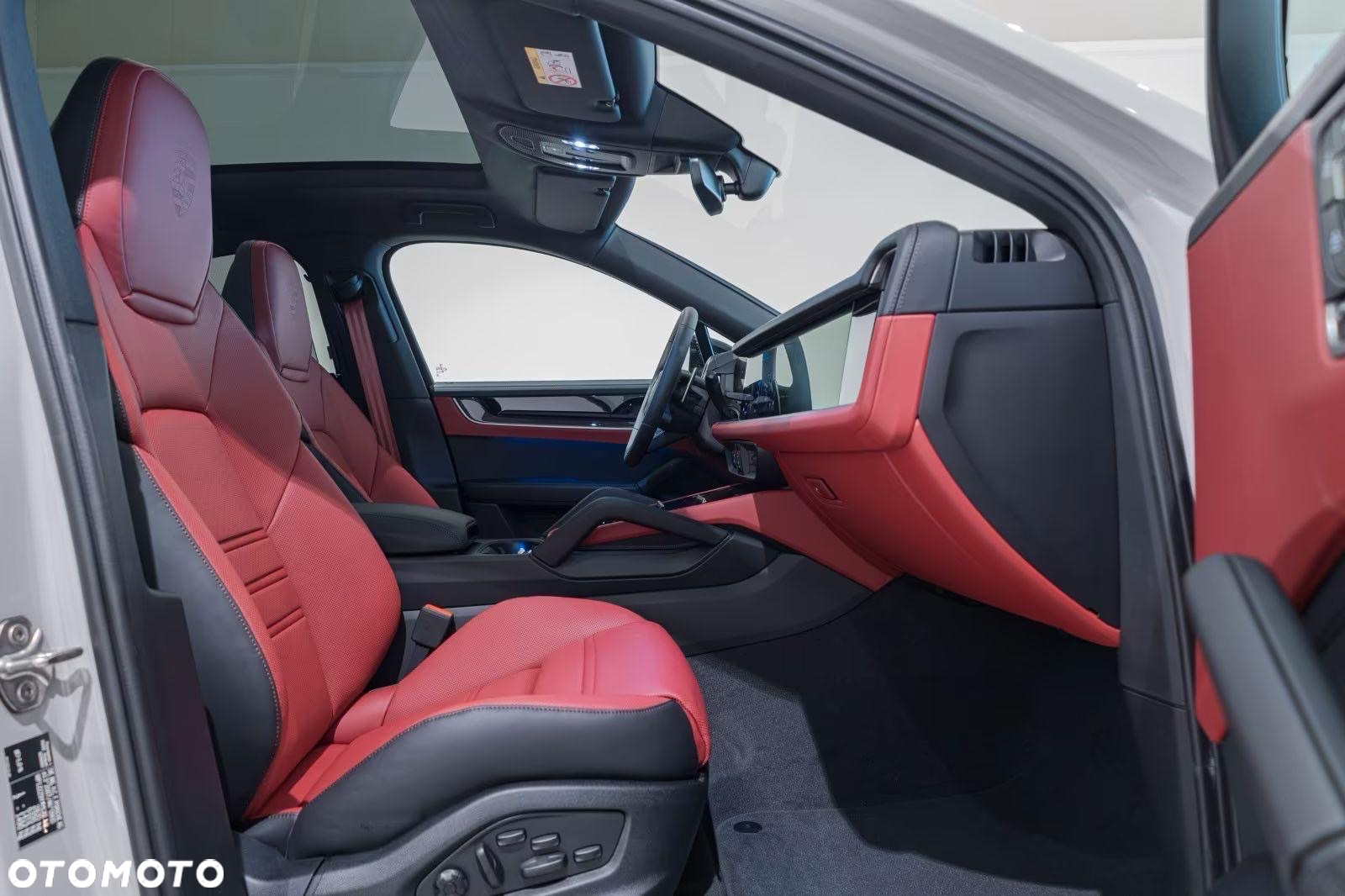 Porsche Cayenne Coupe - 11