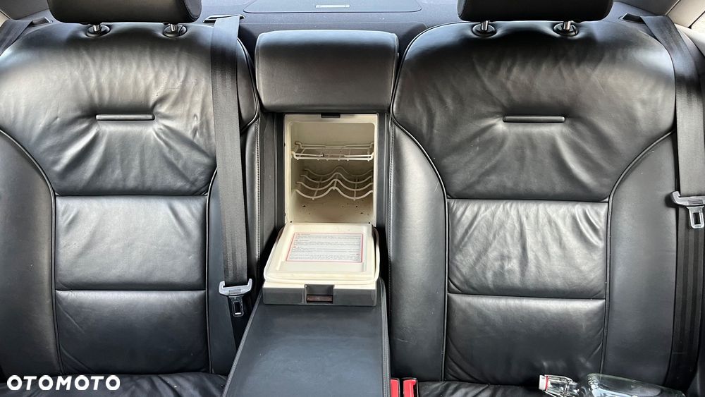 Audi A8 3.7 Quattro - 10