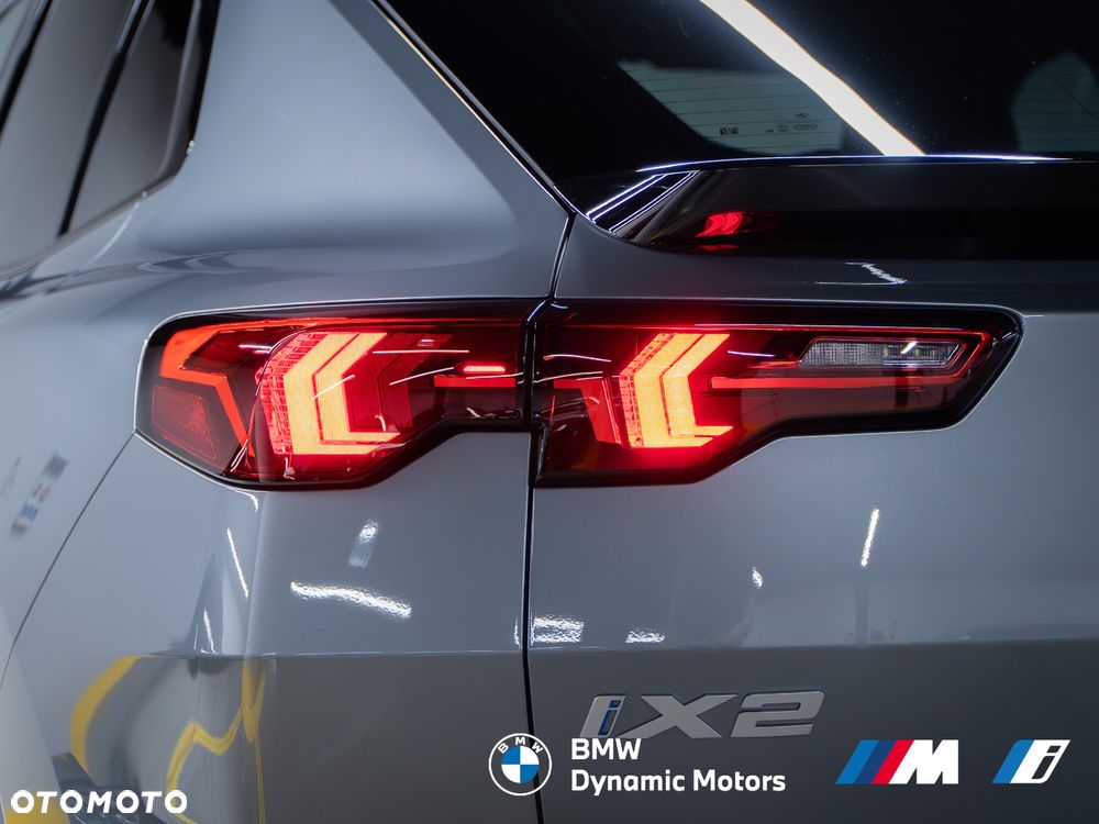 BMW iX2 eDrive20 - 11