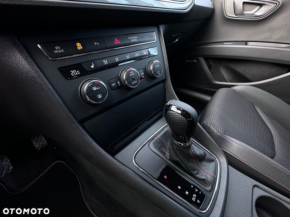 Seat Leon 2.0 TDI DPF Start&Stop DSG FR - 24