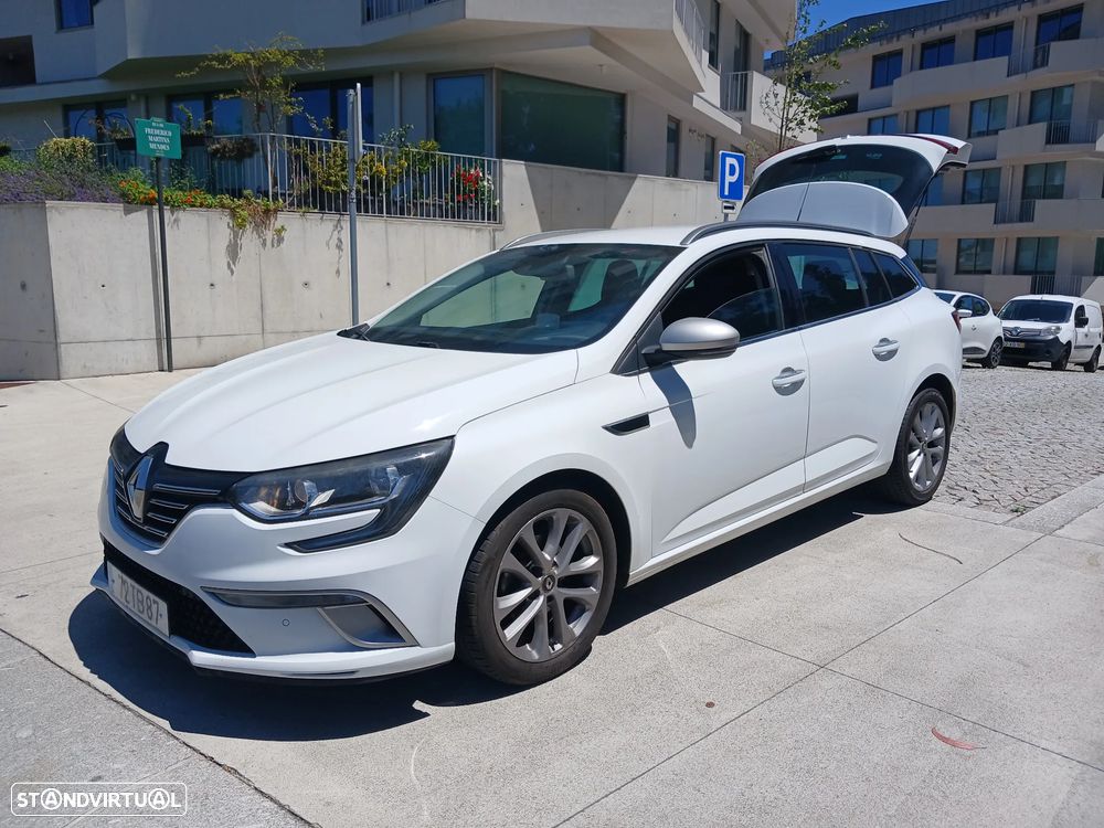 Renault Mégane Sport Tourer 1.5 dCi GT Line J18 - 28