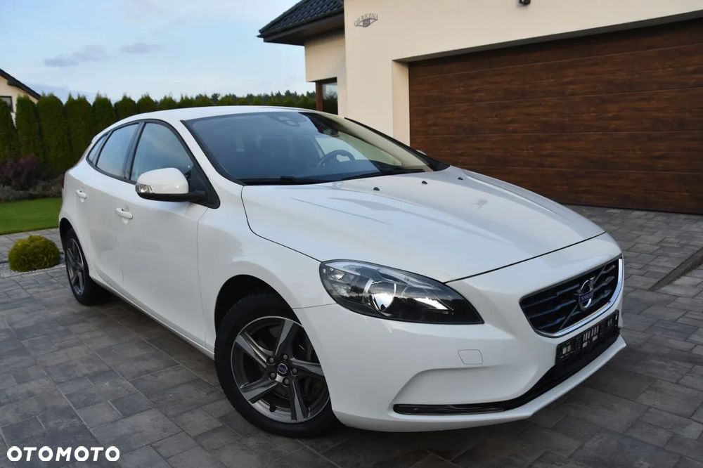 Volvo V40 D4 Drive-E Momentum - 4