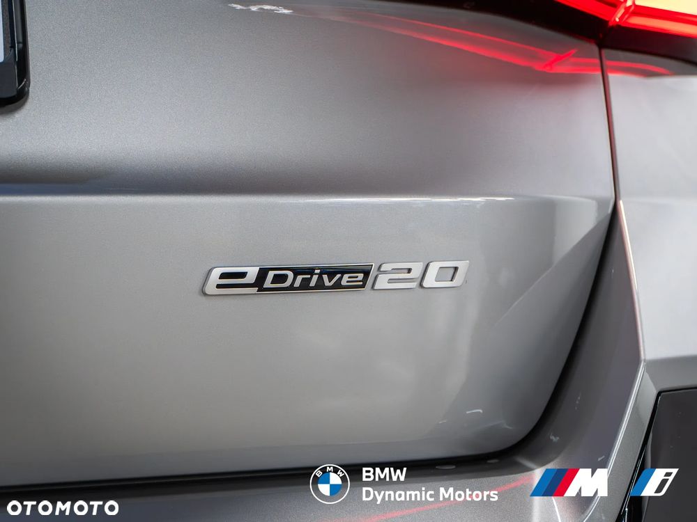 BMW iX1 eDrive20 M Sportpaket - 13