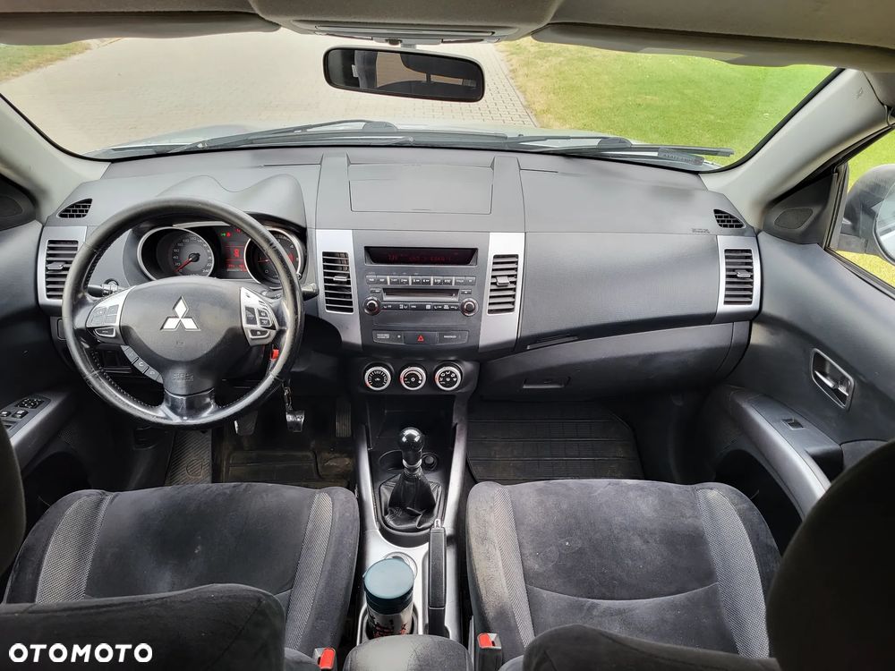 Mitsubishi Outlander 2.0 DID Instyle - 9