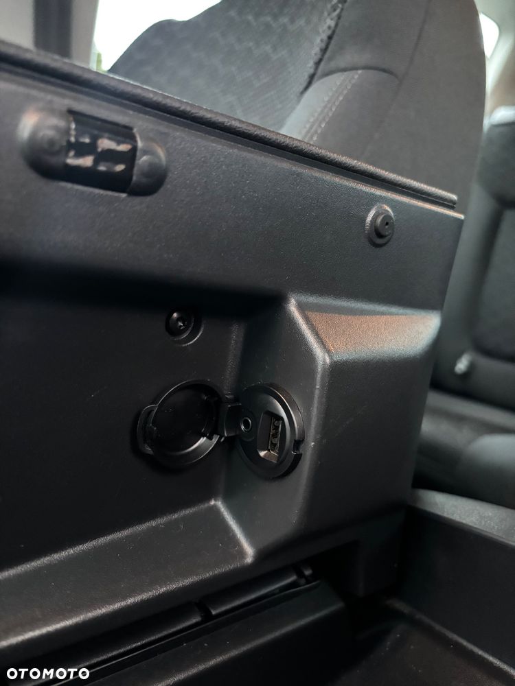 Peugeot 3008 HDi FAP 115 Family - 18