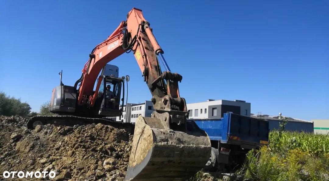 Hitachi 225USLC - 2