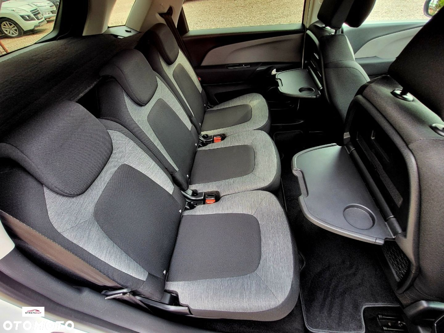 Citroën C4 Picasso - 16