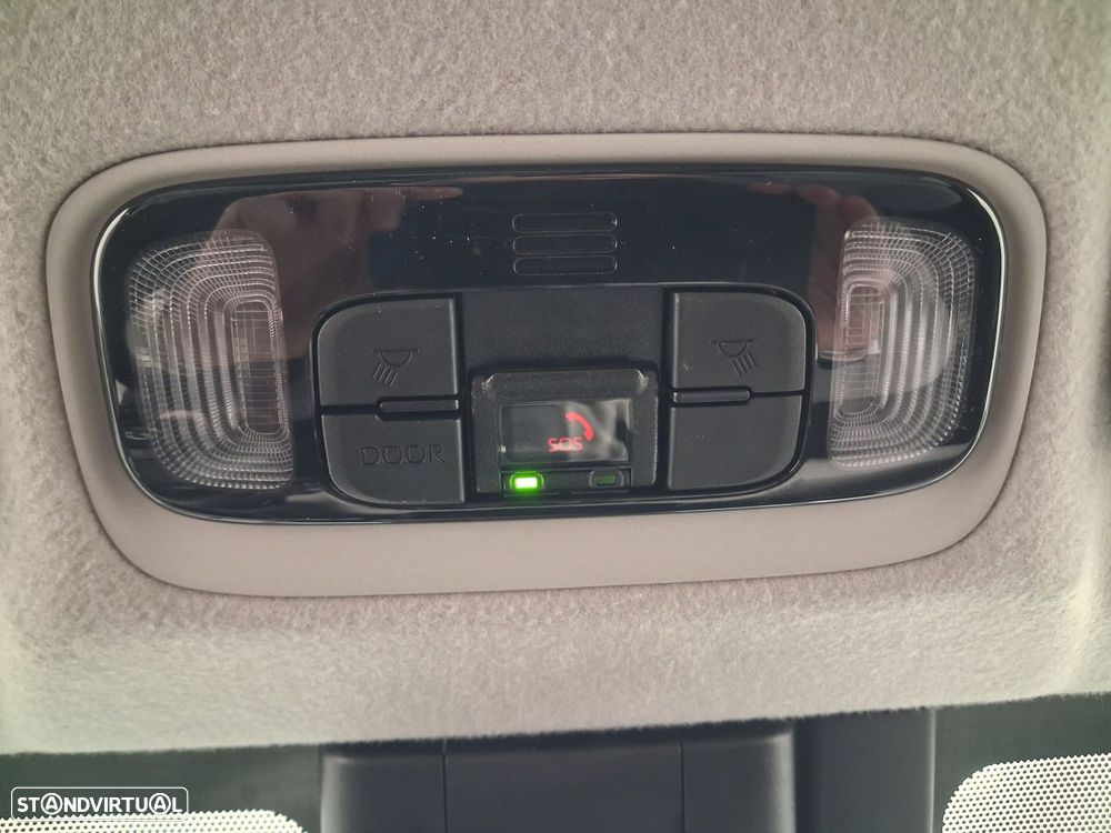 Toyota Yaris 1.5 HDF Luxury - 29
