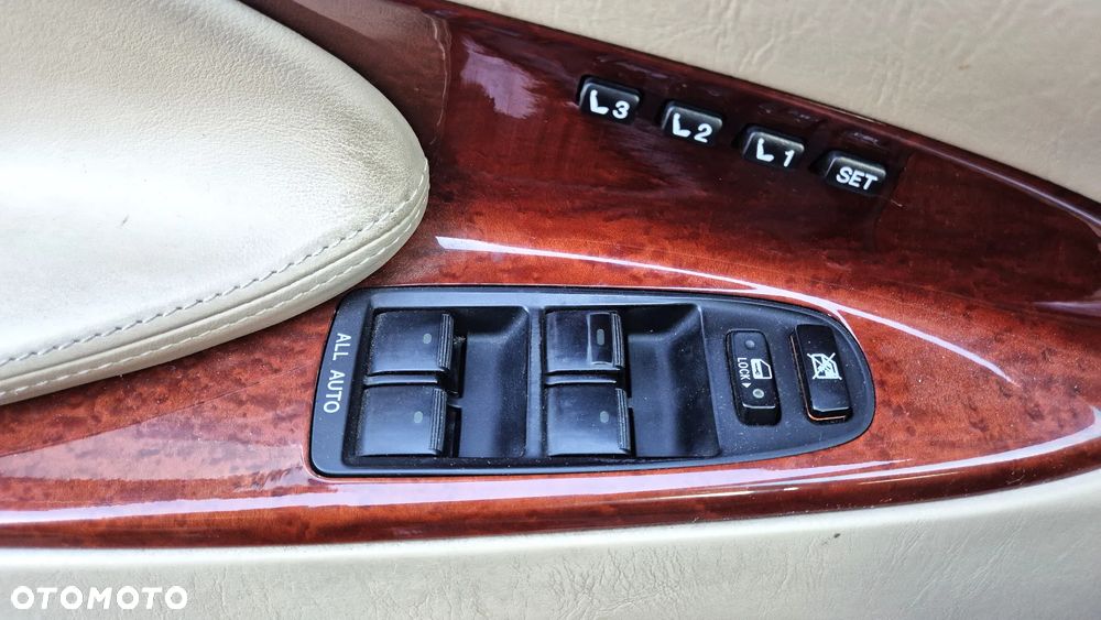 Lexus GS 450h - 15