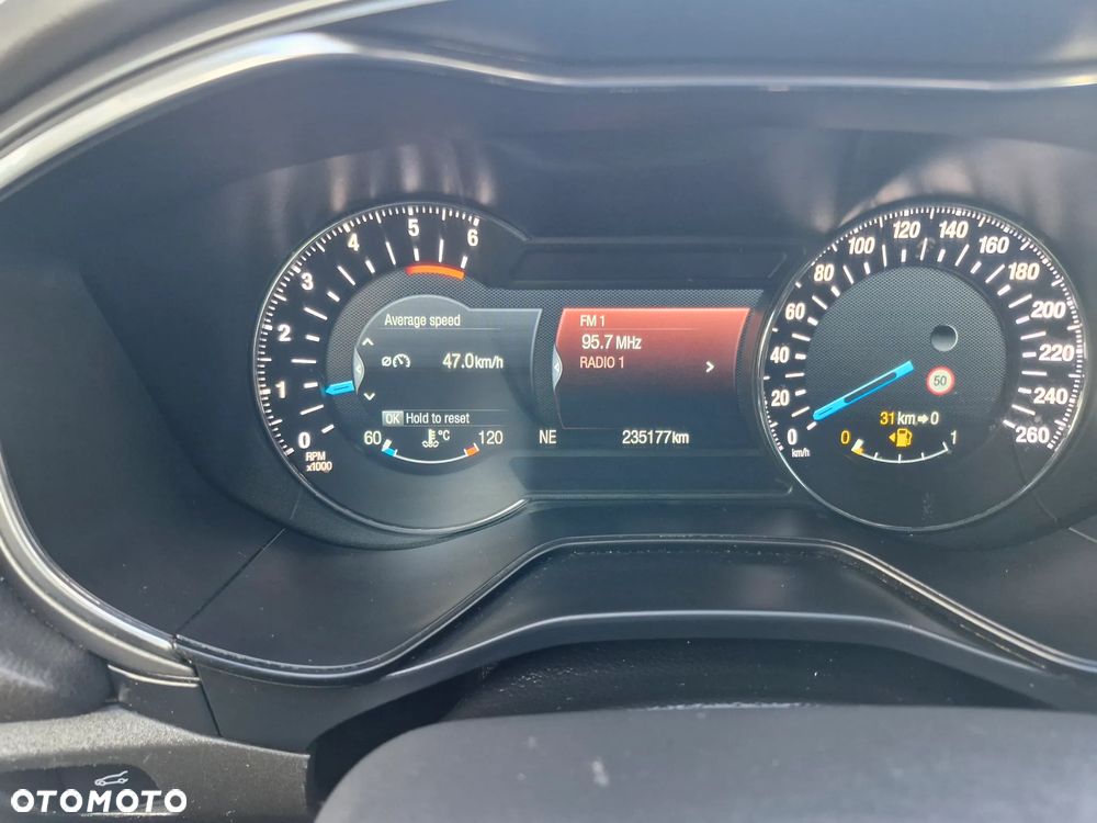 Ford Mondeo - 26