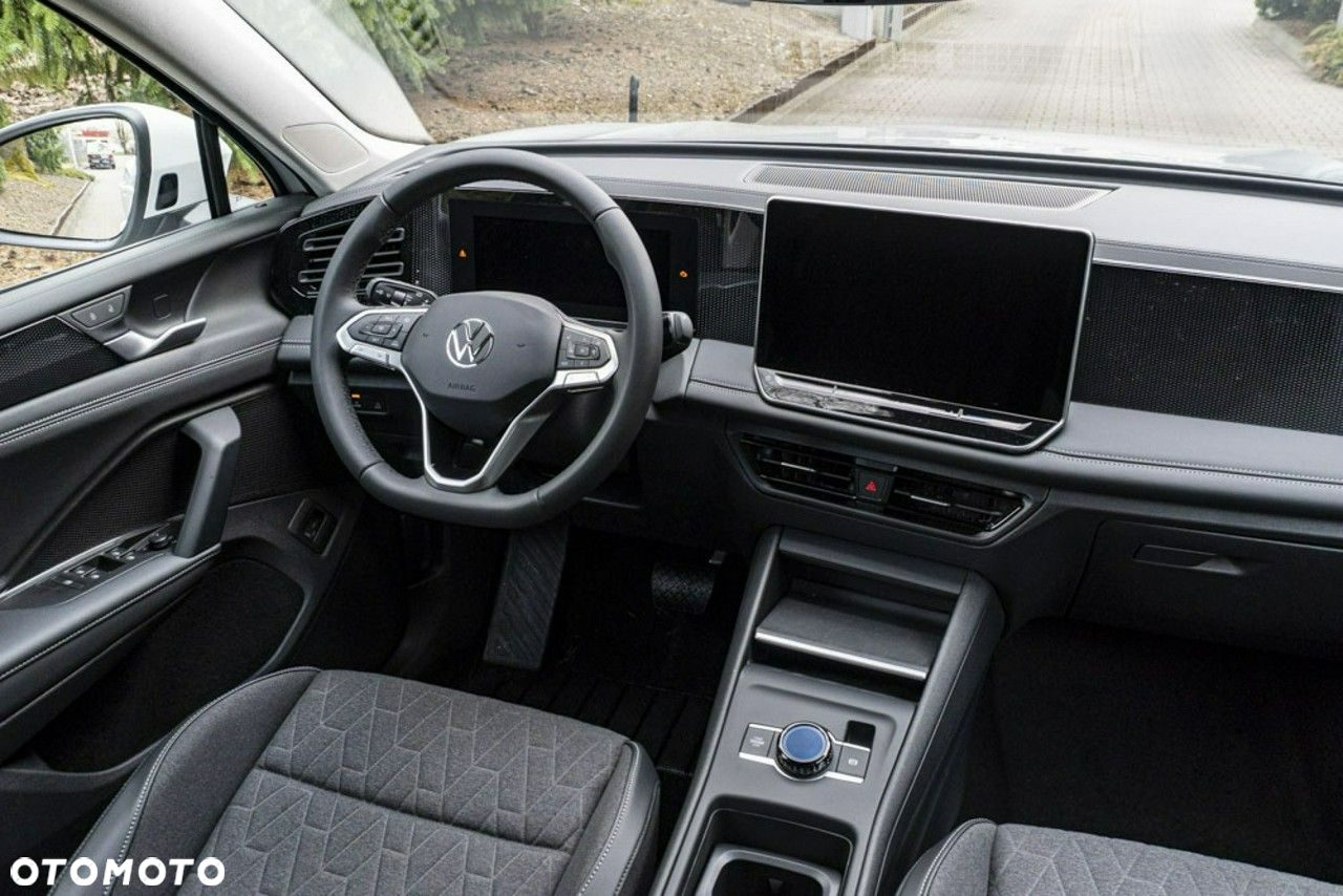 Volkswagen Tiguan - 19