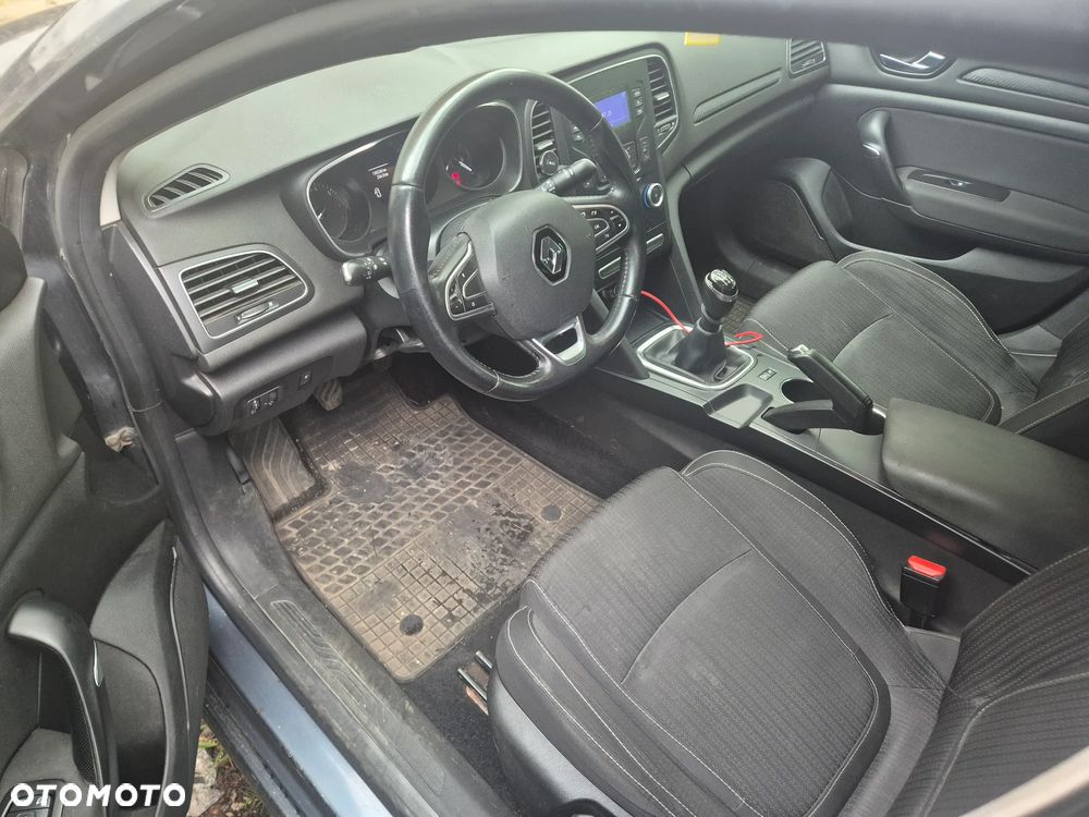 Renault Megane 1.6 SCe Limited - 9