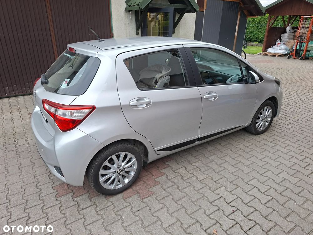 Toyota Yaris - 8