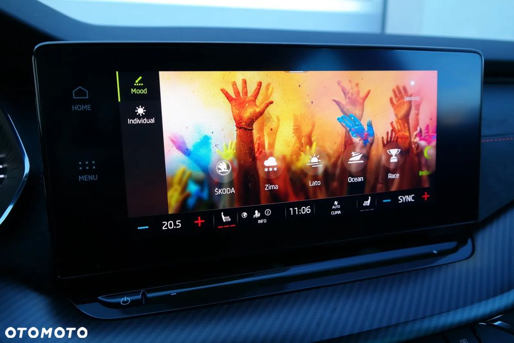 Skoda Octavia Combi 2.0 TDI DSG 4x4 RS - 29