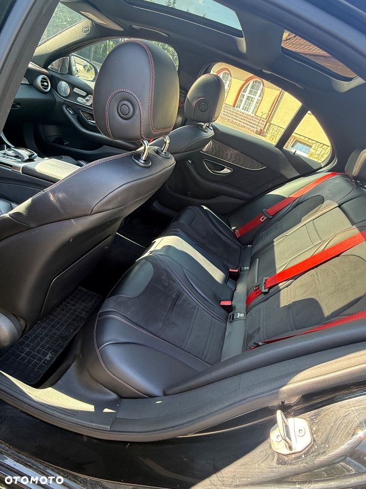 Mercedes-Benz Klasa C AMG 43 4-Matic - 38
