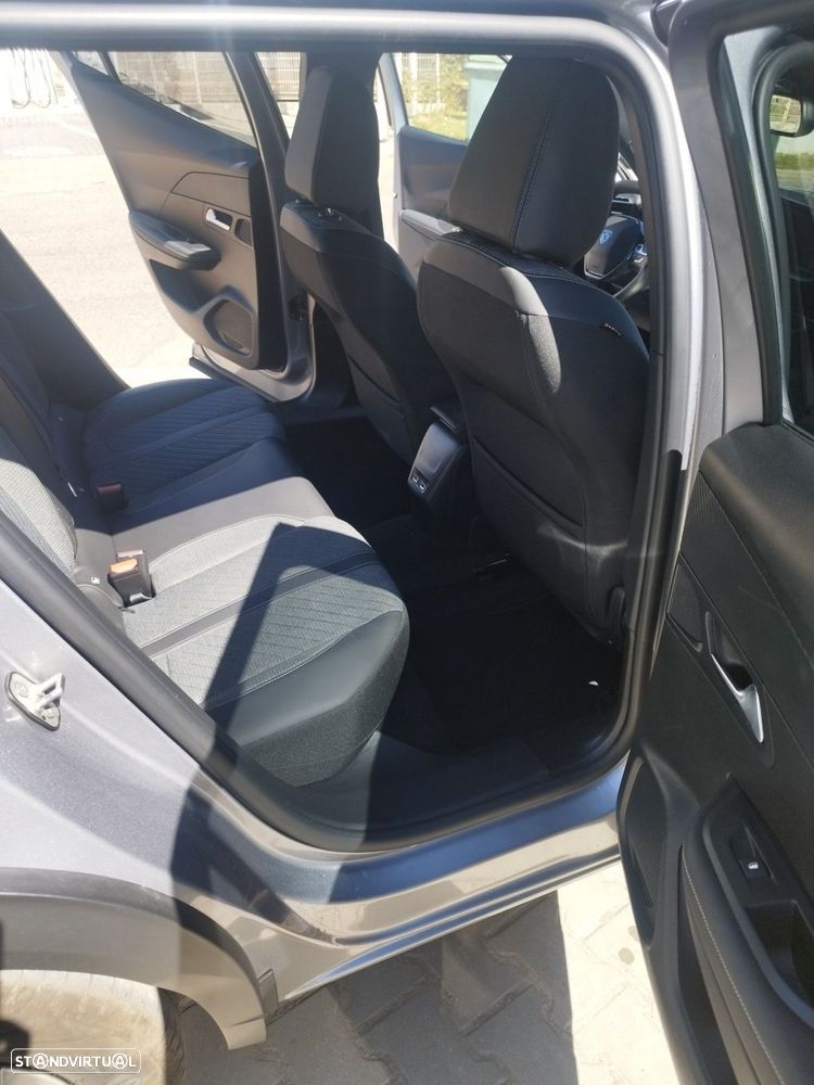 Peugeot 2008 1.2 PureTech Allure EAT8 - 14