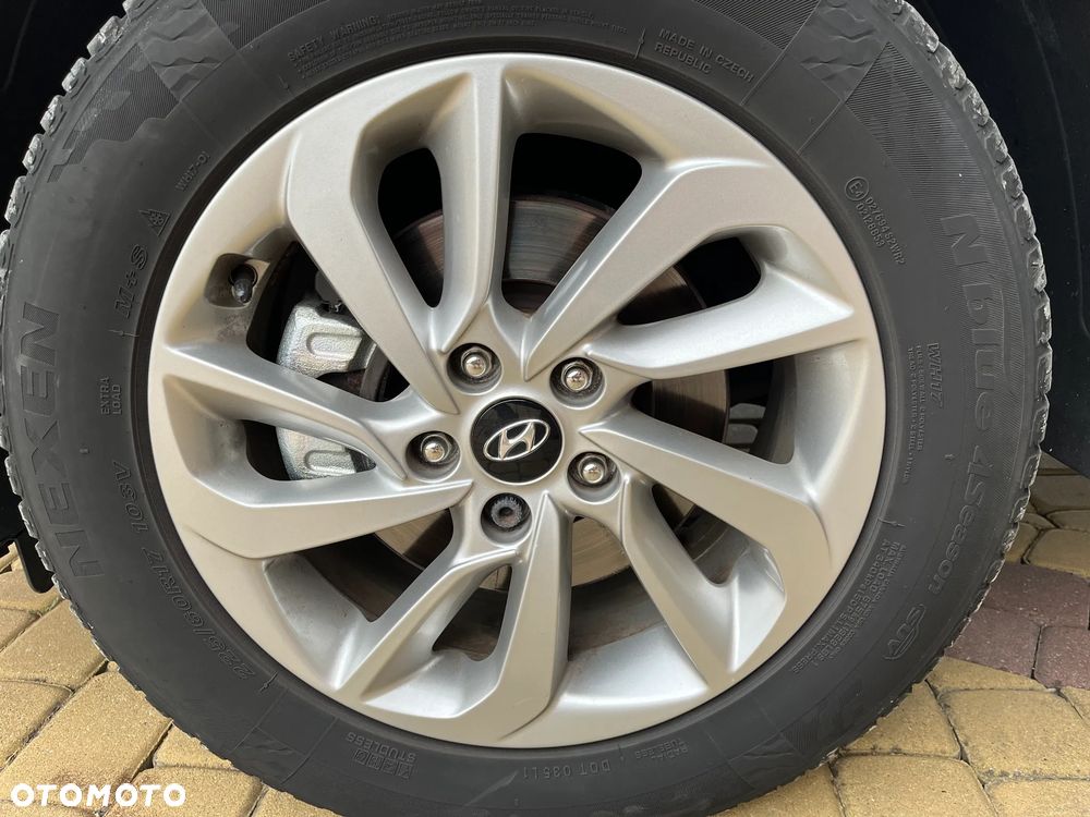 Hyundai Tucson blue 1.7 CRDi 2WD Intro Edition - 14