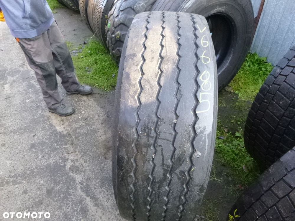 Opona ciężarowa 385/65R22.5 Pirelli ST01. Opony ciężarowe - 2